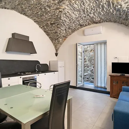 Dipinti, Borgo Dei Pescatori Apartment *
