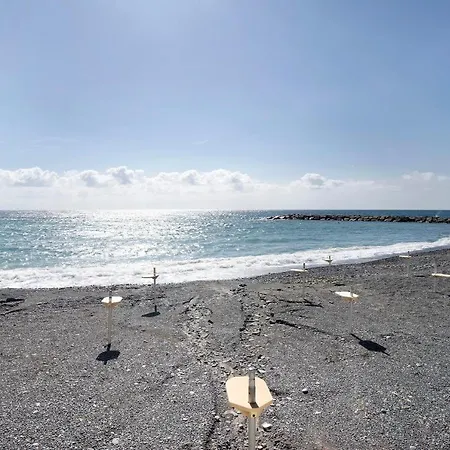 Dipinti, Borgo Dei Pescatori * Cervo