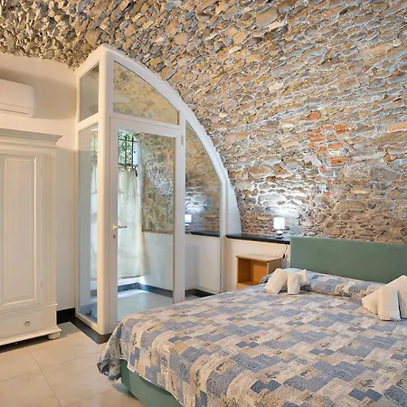 Dipinti, Borgo Dei Pescatori Apartment Cervo